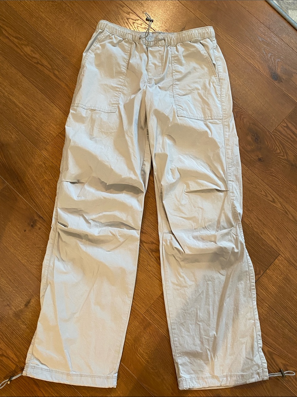 Arizona Women’s Cargo Drawstring Pants in Cream Size Small